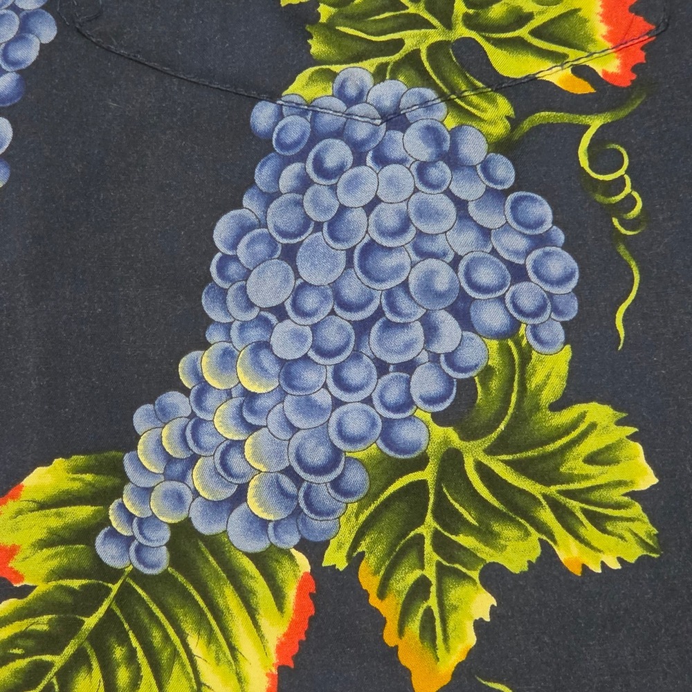 Paradise Found Mens Hawaiian Shirt 2XL Aop Grape Vineyard Print Rayon Made in HI - Picture 7 of 10